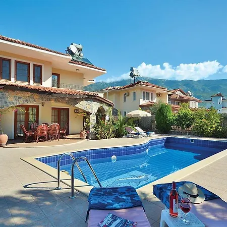 Vila Scoros